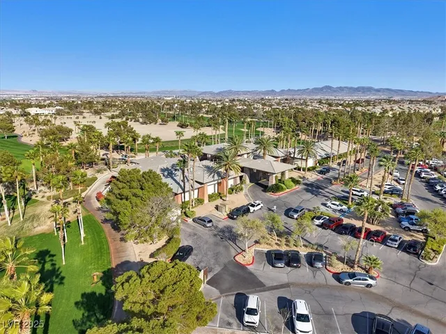 $2,600 | 319 Fox Lake Avenue, Las Vegas, NV 89148