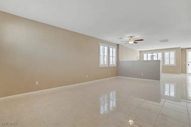 $2,600 | 319 Fox Lake Avenue, Las Vegas, NV 89148