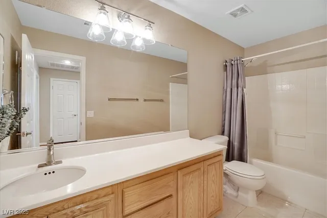 $2,600 | 319 Fox Lake Avenue, Las Vegas, NV 89148