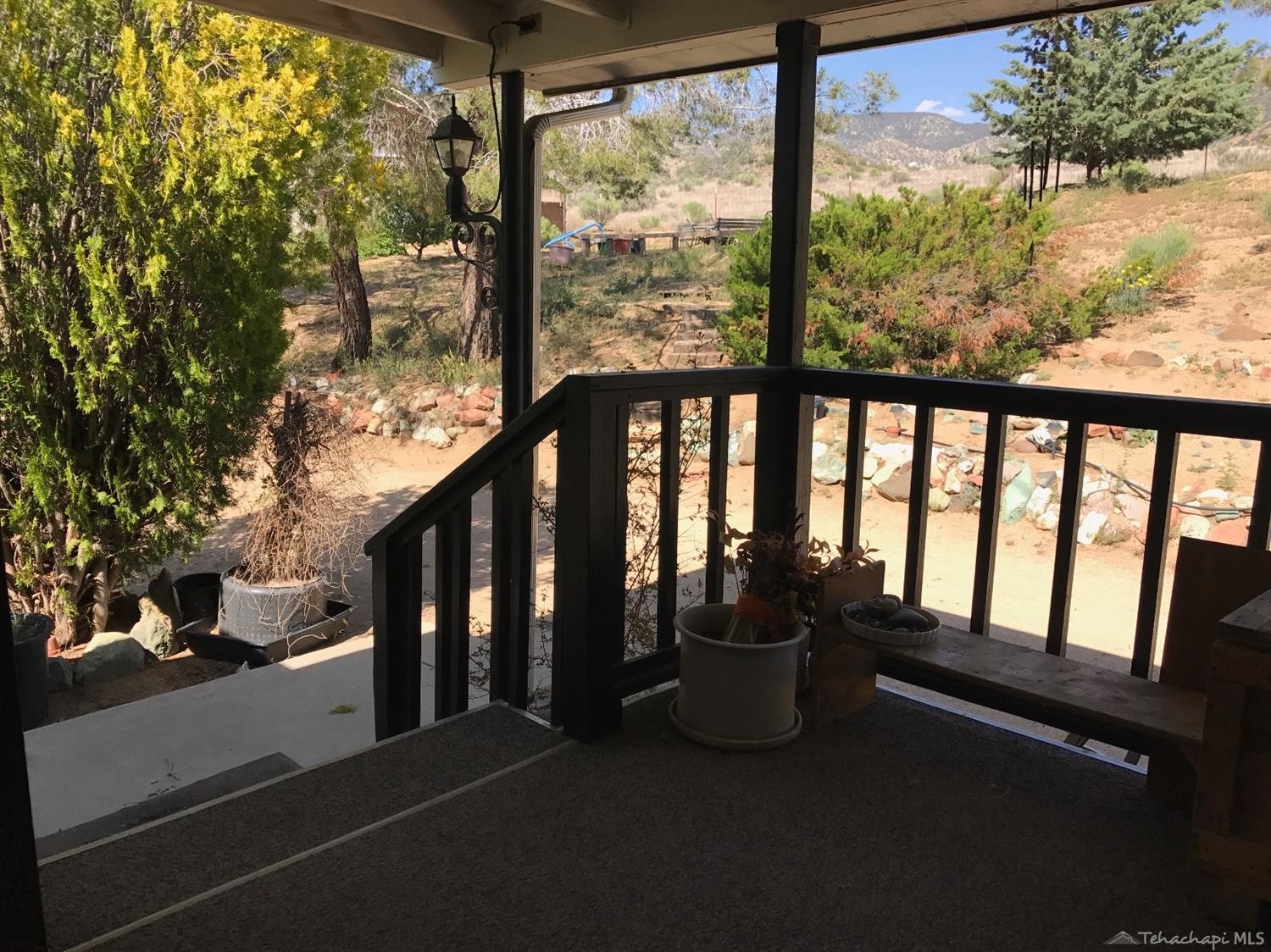 9741 Sweetwater Road Tehachapi, CA 93561 - Photo 38 of 39 Gallery Image 38