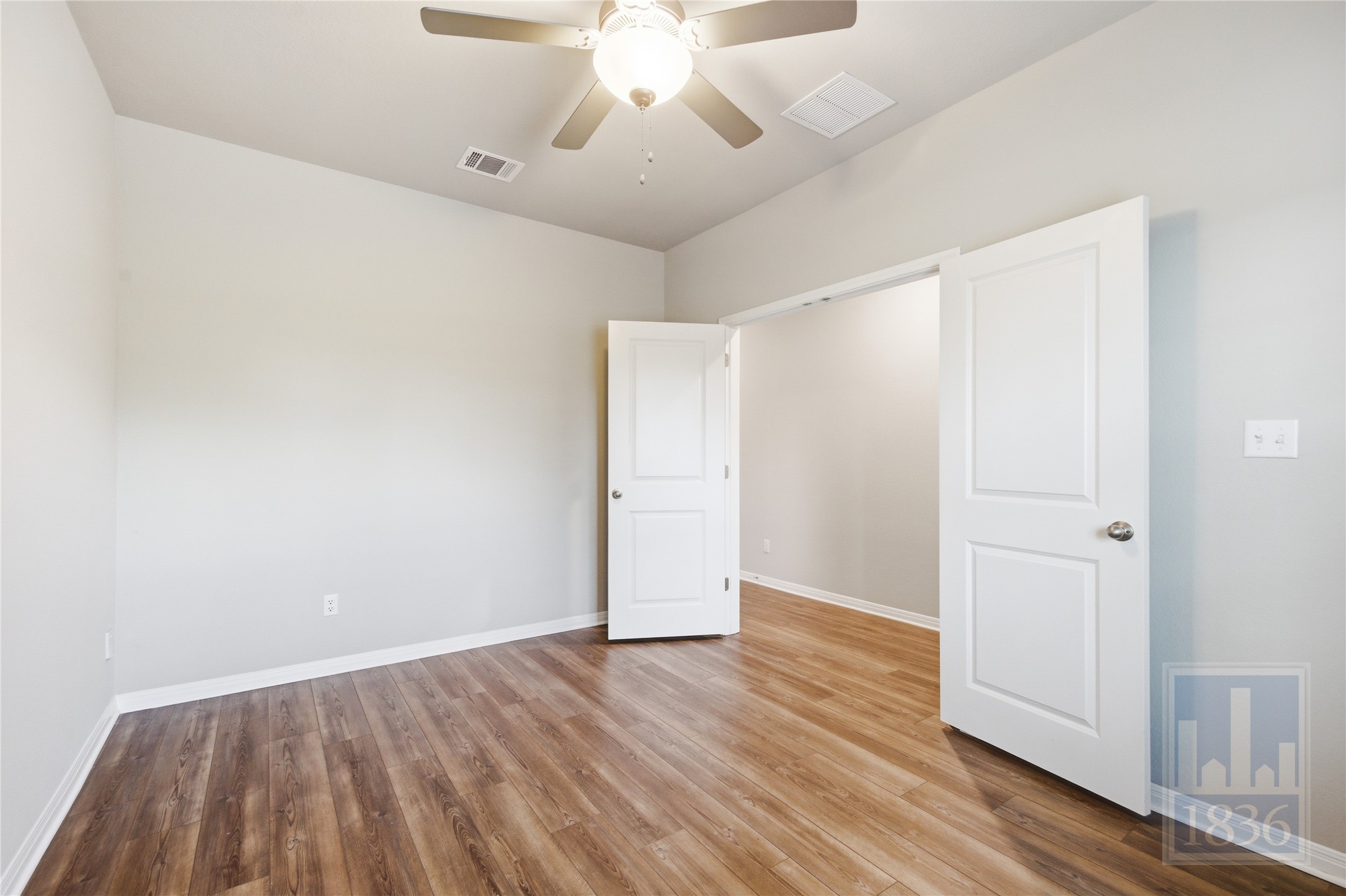 11513 Copperstone Avenue Austin, TX 78748 - Photo 3 of 32