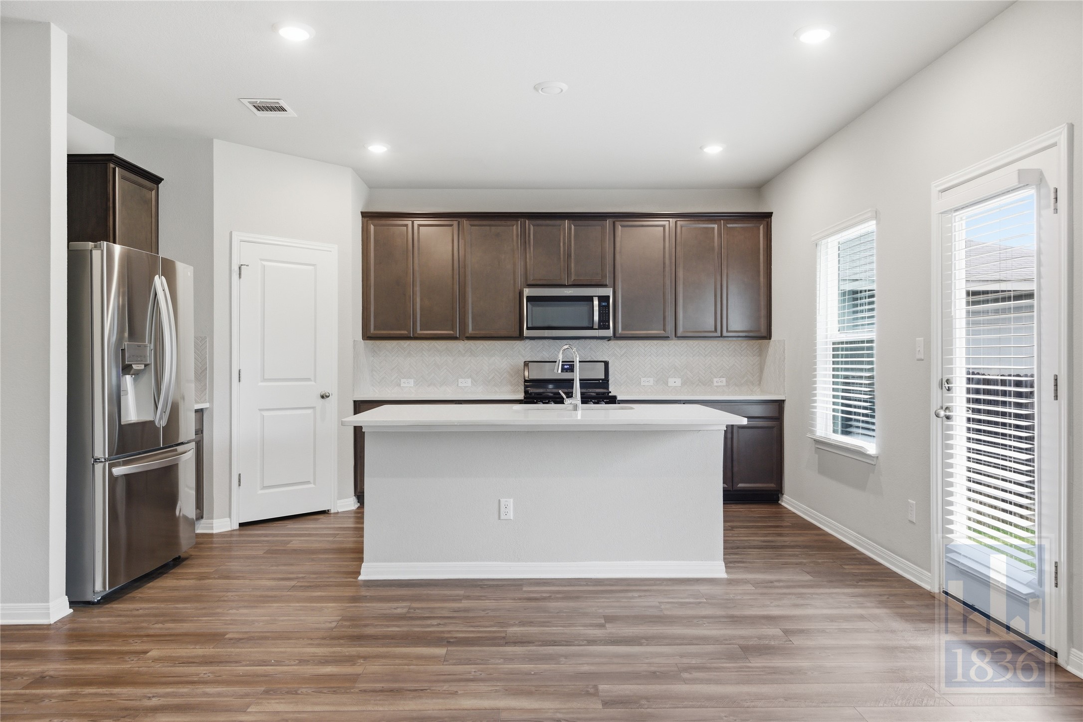 11513 Copperstone Avenue Austin, TX 78748 - Photo 6 of 32