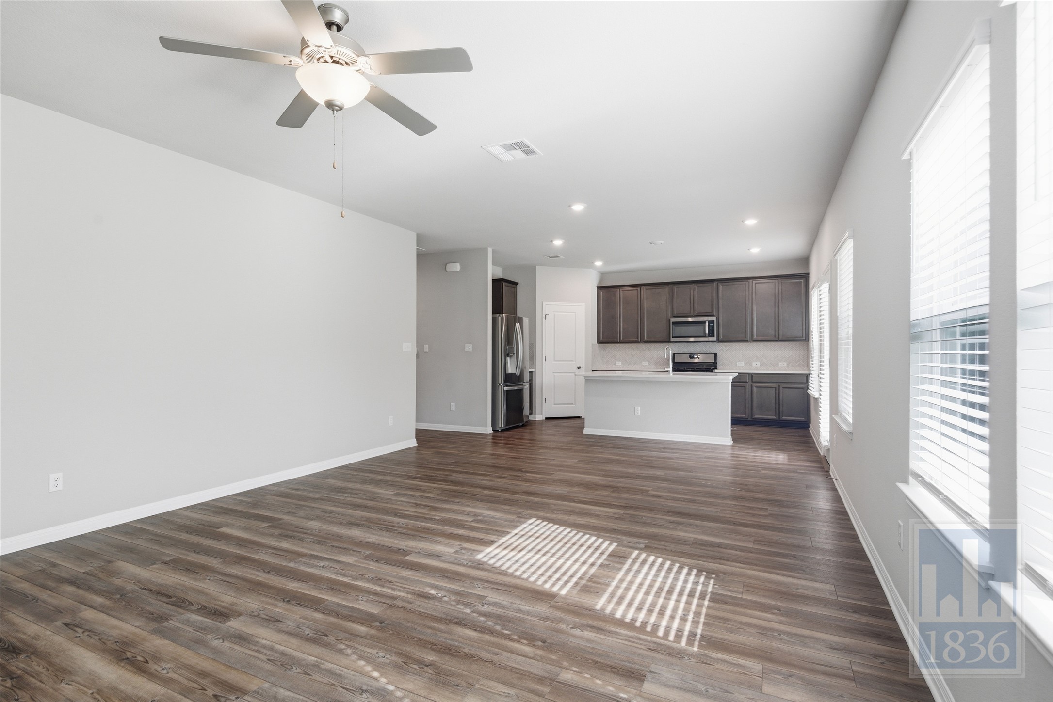 11513 Copperstone Avenue Austin, TX 78748 - Photo 8 of 32