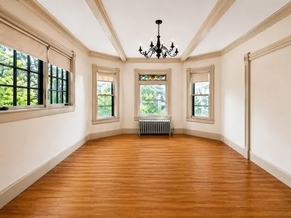 $2,200 | 65 Firglade Avenue, Unit 2, Springfield, MA 01108