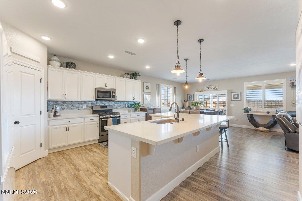 477 Scenic Ridge Drive Reno, NV 89506 - Photo 7 of 43 Kitchen Full