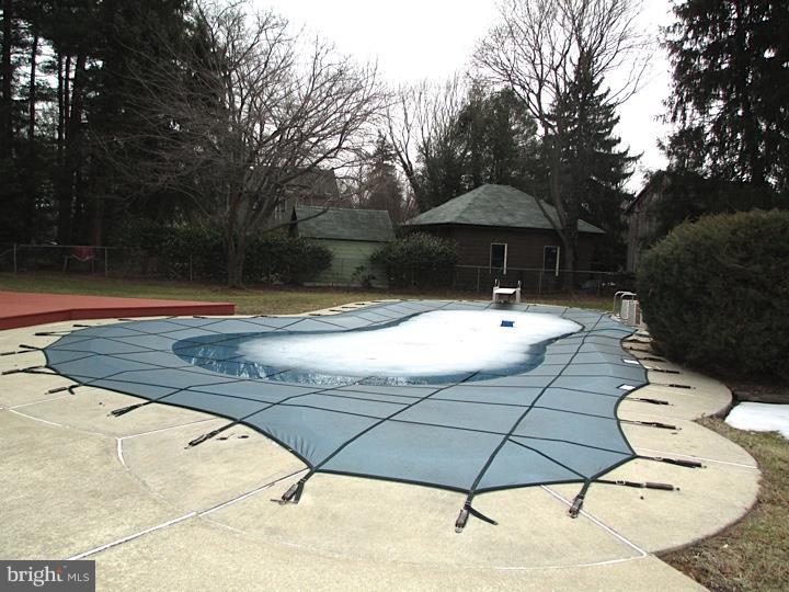 9 Linden Street Mickleton, NJ 08056 - Photo 21 of 22 Pool