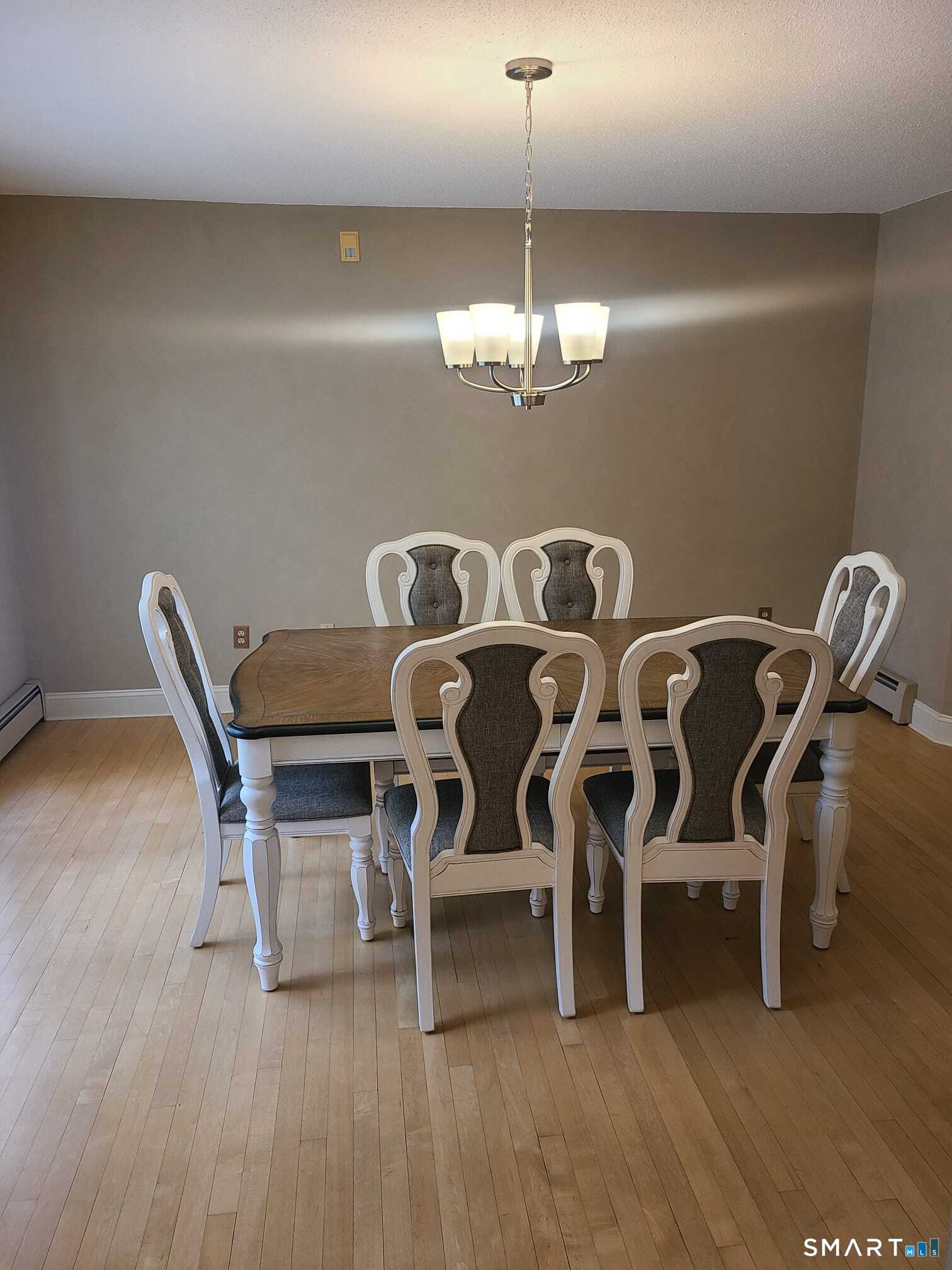 925 Dunbar Hill Road Hamden, CT 06514 - Photo 6 of 39