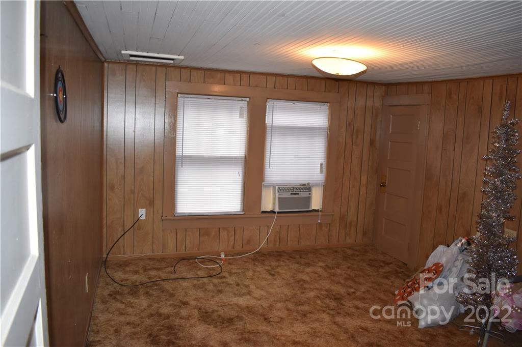 469 Valley Road Marion, NC 28752 - Photo 20 of 31 Gallery Image 20
