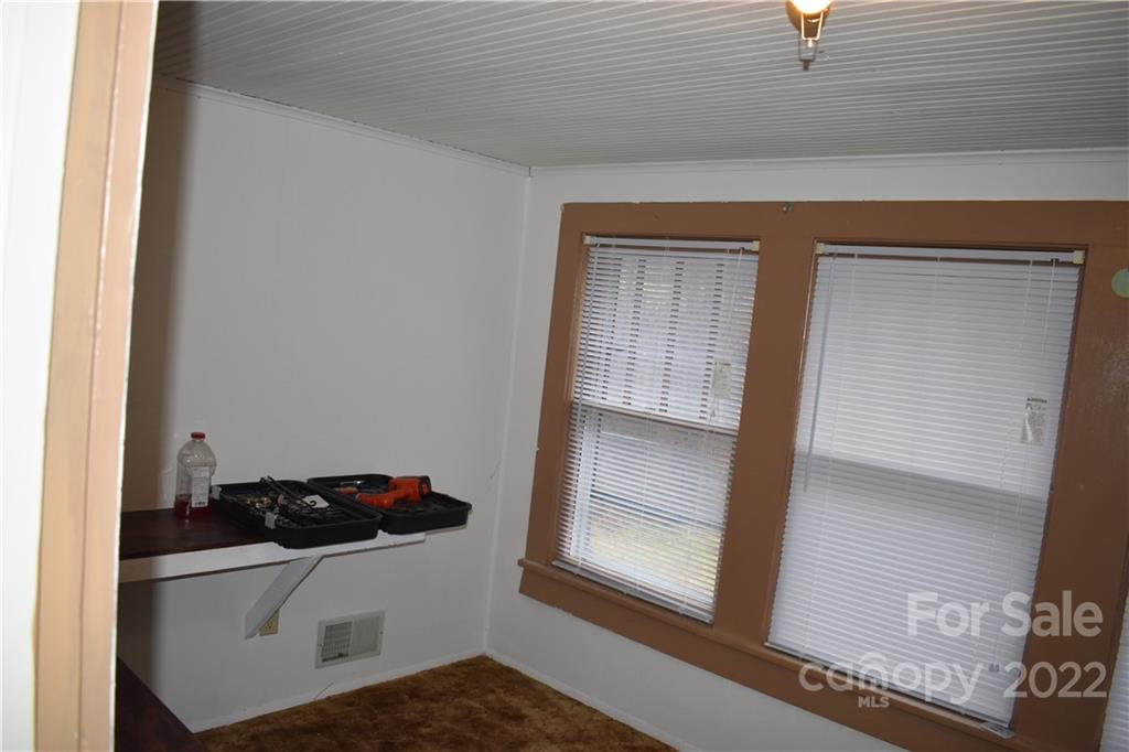 469 Valley Road Marion, NC 28752 - Photo 24 of 31 Gallery Image 24