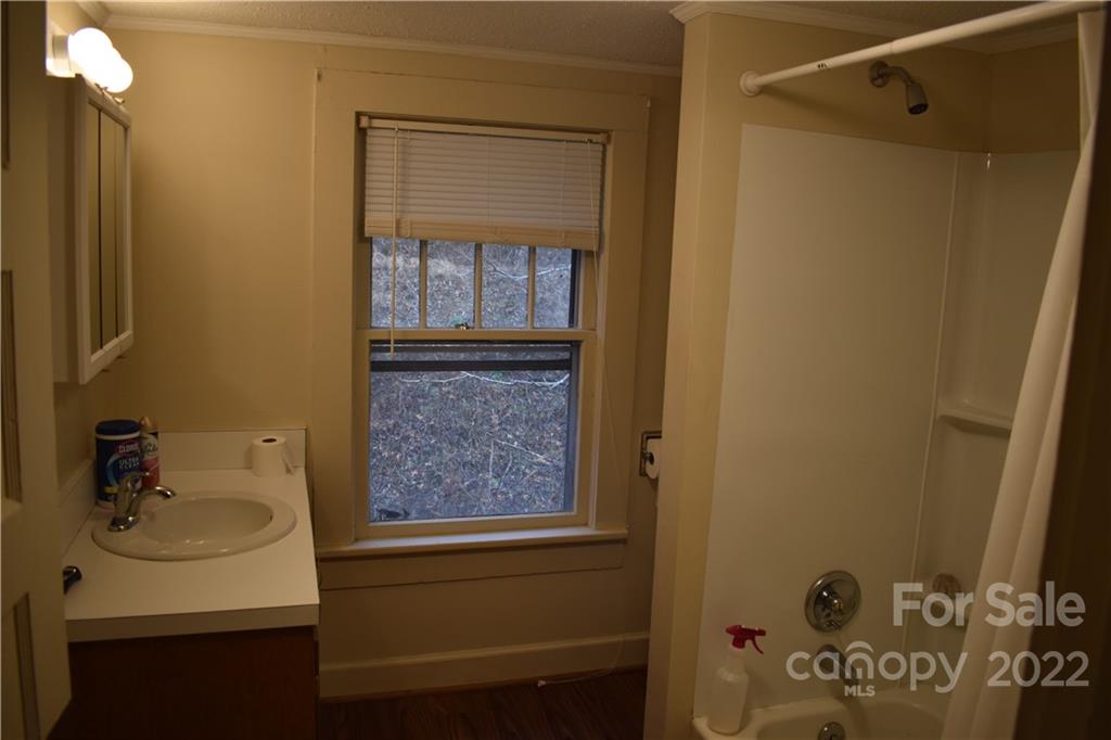 469 Valley Road Marion, NC 28752 - Photo 28 of 31 Gallery Image 28