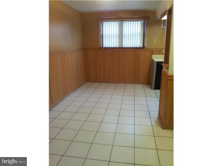 4515 Aberdale Road Philadelphia, PA 19136 - Photo 4 of 13 Dining Room
