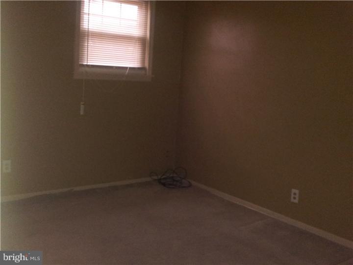 4515 Aberdale Road Philadelphia, PA 19136 - Photo 8 of 13 Bedroom - Main