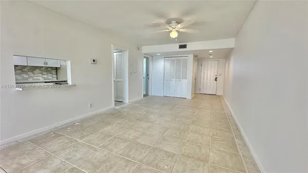 $3,200 | 330 Southeast 20th Avenue, Unit 303, Deerfield Beach, FL 33441