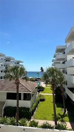$3,200 | 330 Southeast 20th Avenue, Unit 303, Deerfield Beach, FL 33441