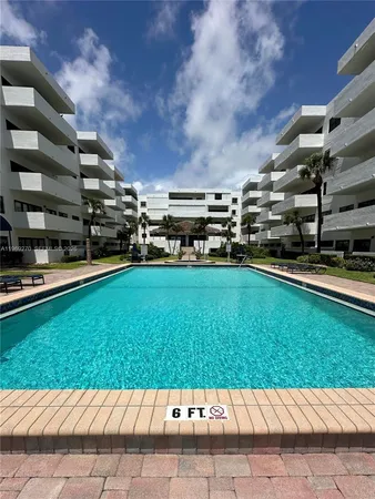 $3,200 | 330 Southeast 20th Avenue, Unit 303, Deerfield Beach, FL 33441
