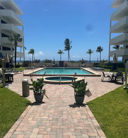 $3,200 | 330 Southeast 20th Avenue, Unit 303, Deerfield Beach, FL 33441
