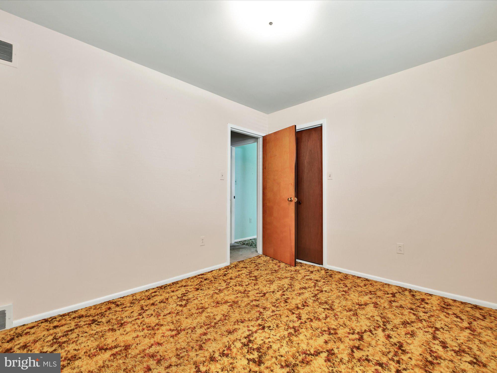 131 Oakview Road Lancaster, PA 17602 - Photo 14 of 26 V2