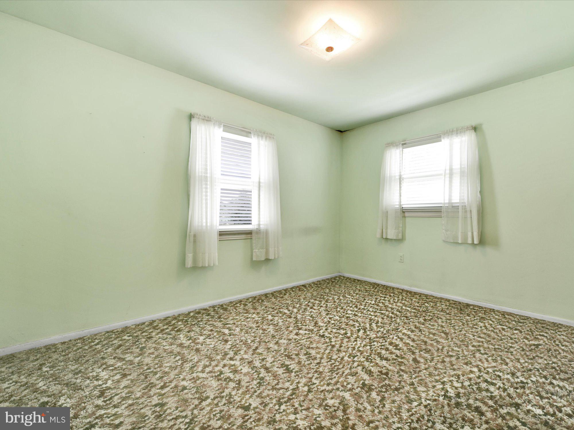 131 Oakview Road Lancaster, PA 17602 - Photo 15 of 26 Bedroom 2