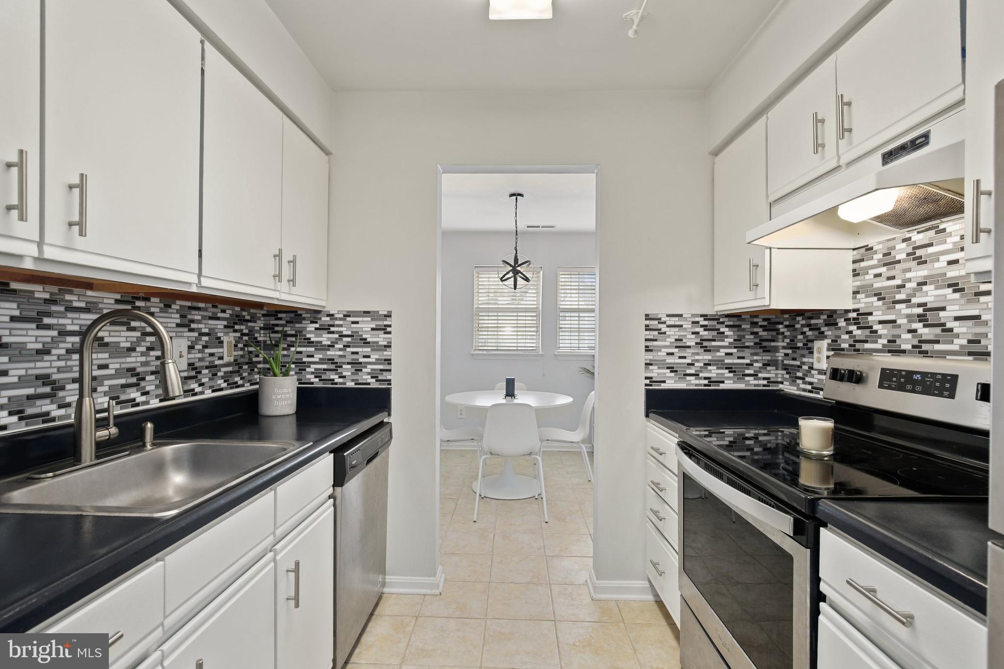 8335 Montgomery Run Road, Unit A Ellicott City, MD 21043 - Photo 5 of 23 Gallery Image 5