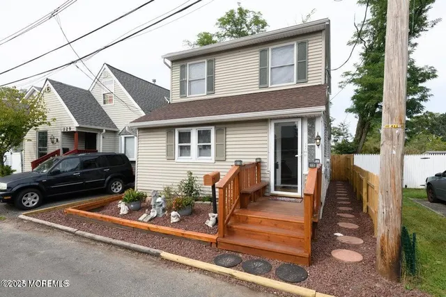 $3,200 | 127 Sixth Street, Keansburg, NJ 07734