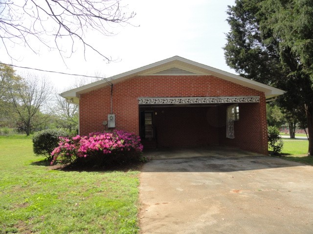 105 Rhoe Circle Anderson, SC 29621 - Photo 2 of 10 Gallery Image 2