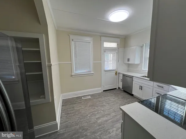 $1,895 | 272 Clark Street, Lemoyne, PA 17043