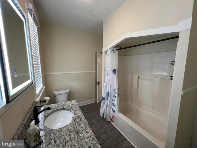 $1,895 | 272 Clark Street, Lemoyne, PA 17043