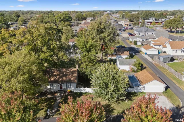 $189,900 | 126 South Genessee Street, Blue Grass, IA 52726