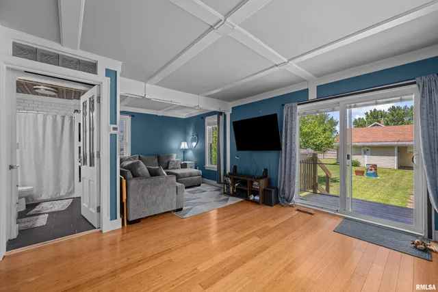 $189,900 | 126 South Genessee Street, Blue Grass, IA 52726