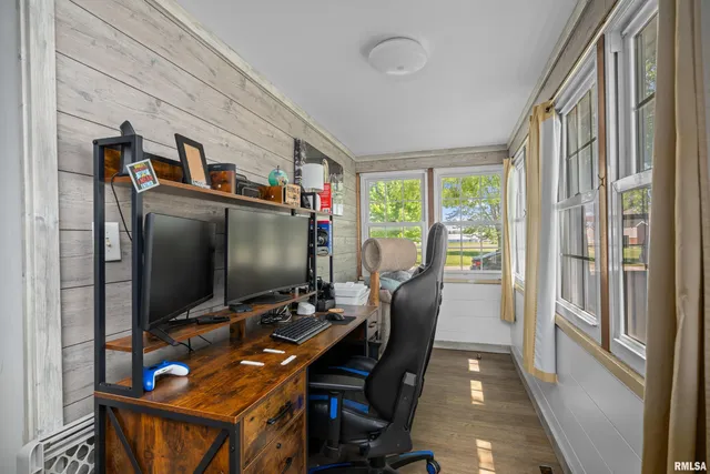 $189,900 | 126 South Genessee Street, Blue Grass, IA 52726