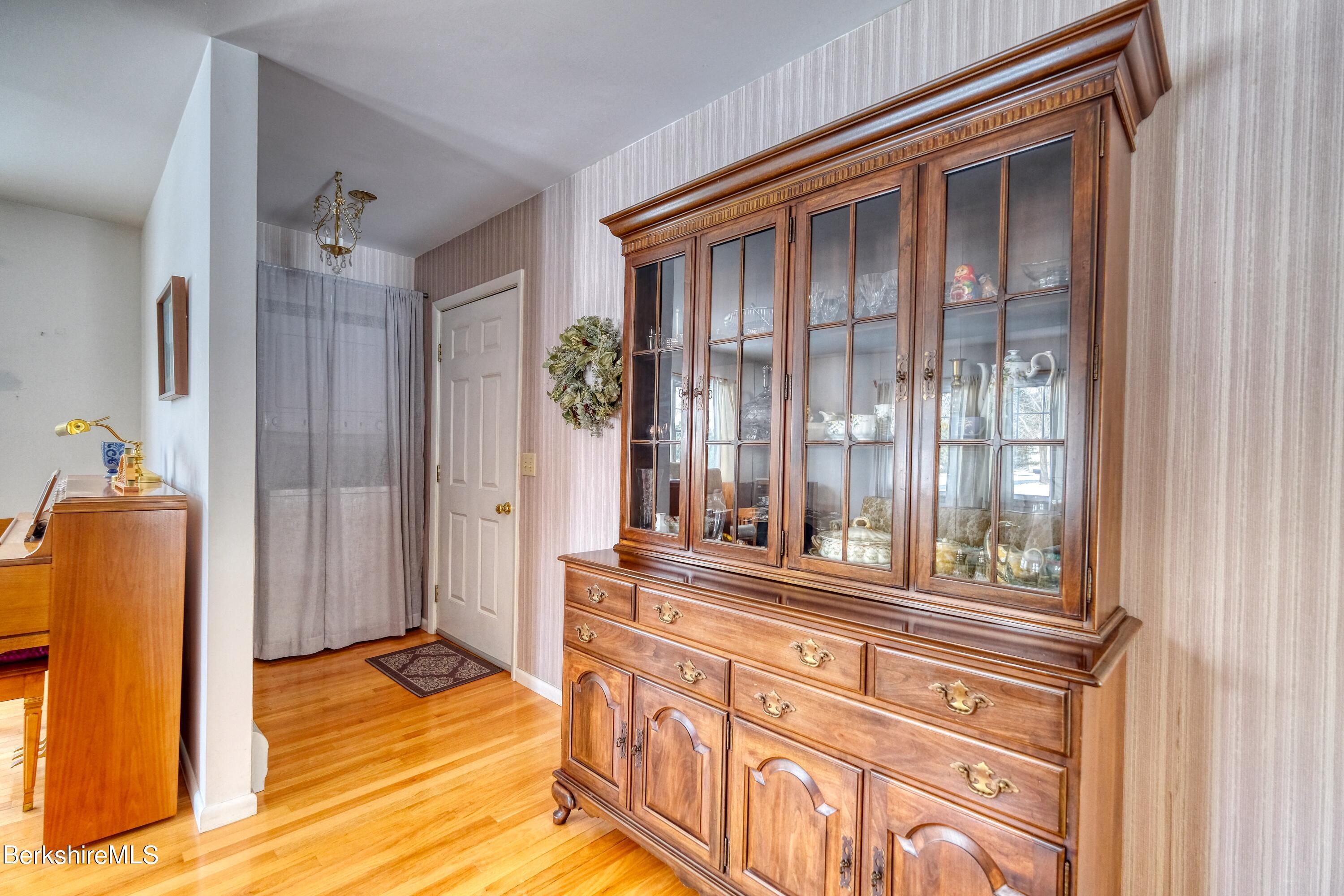 53 Cobbleview Road Williamstown, MA 01267 - Photo 3 of 21 Main Entrance