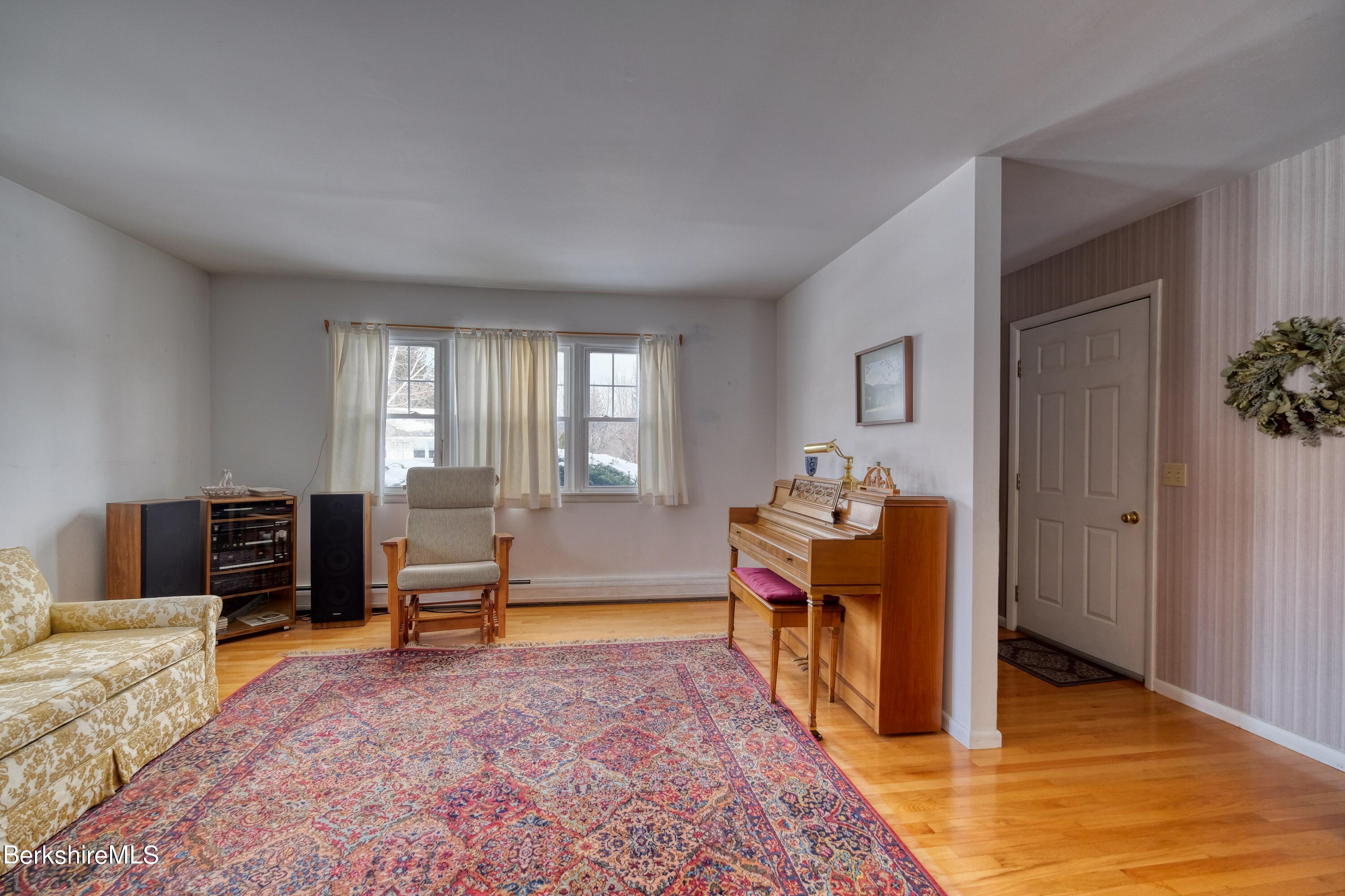 53 Cobbleview Road Williamstown, MA 01267 - Photo 4 of 21 Living Room