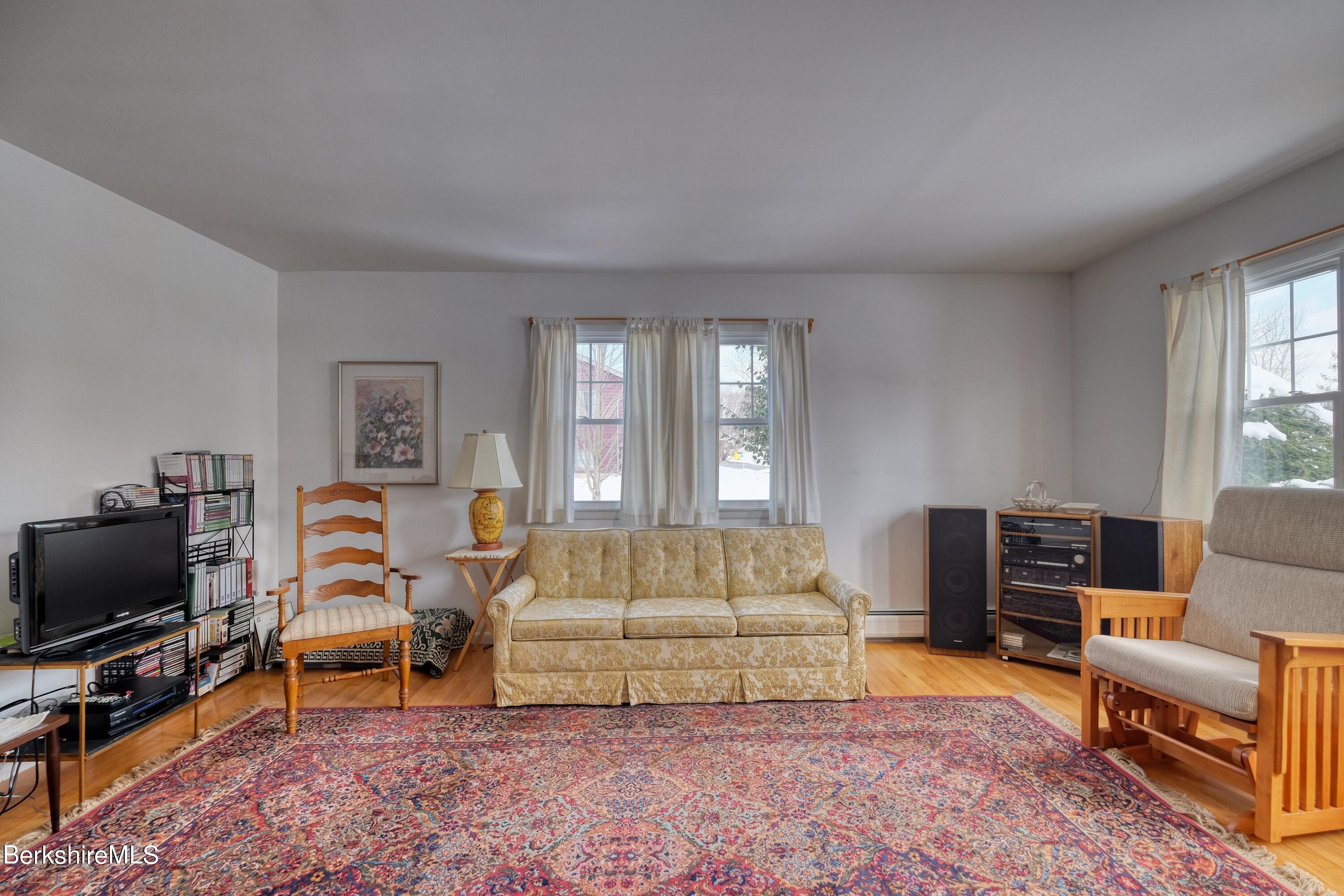 53 Cobbleview Road Williamstown, MA 01267 - Photo 5 of 21 Living Room