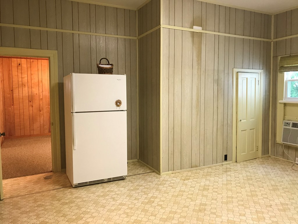 444 Academy Street Barnwell, SC 29812 - Photo 8 of 23