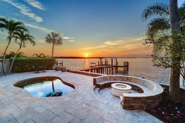 $3,950,000 | 6627 Bayou Grande Boulevard Northeast, St. Petersburg, FL 33702