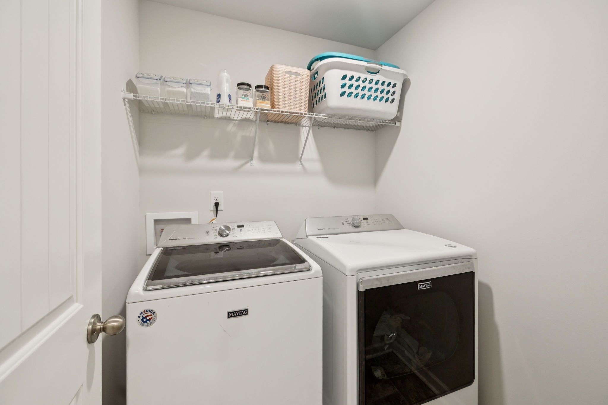 868 Long Leaf Road Lebanon, TN 37087 - Photo 25 of 40 a utility room with dryer and washer
