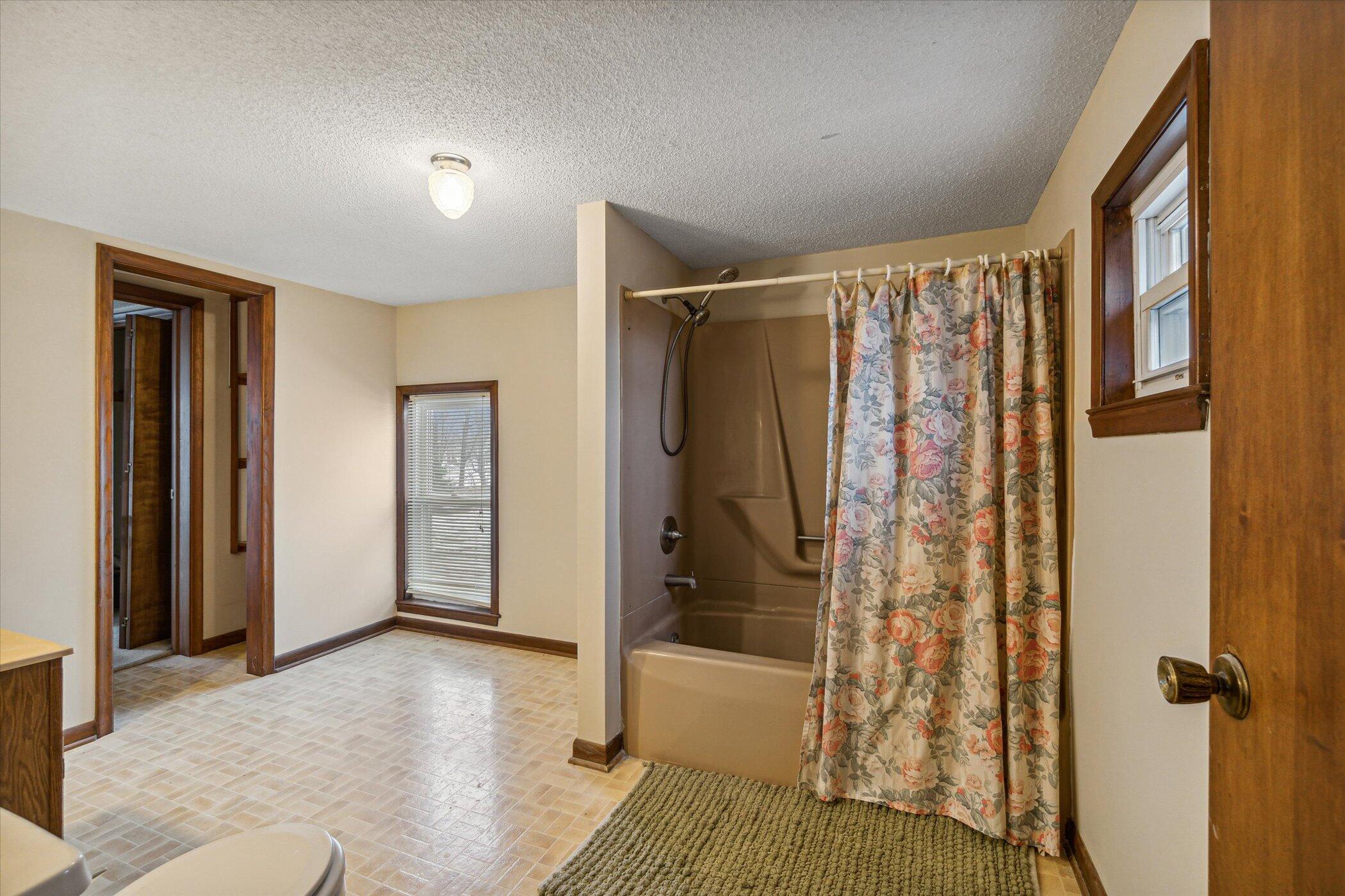 3919 Litle Road Concord, MI 49237 - Photo 31 of 38 27-3919-Litle-Rd-Concord-MI-49237-Window