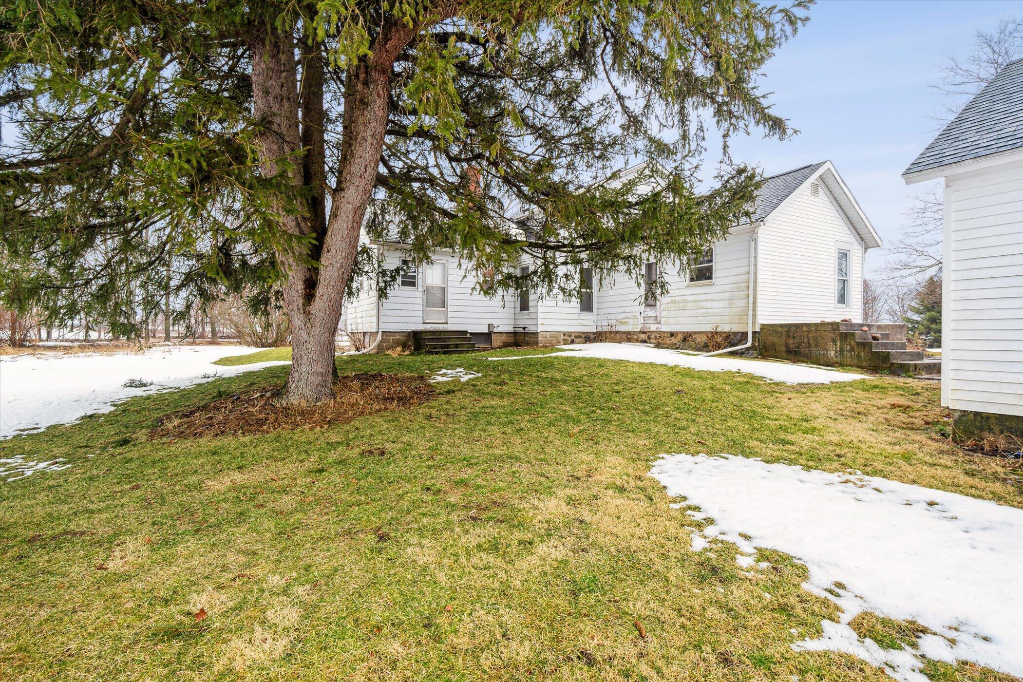 3919 Litle Road Concord, MI 49237 - Photo 9 of 38 41-3919-Litle-Rd-Concord-MI-49237-Window