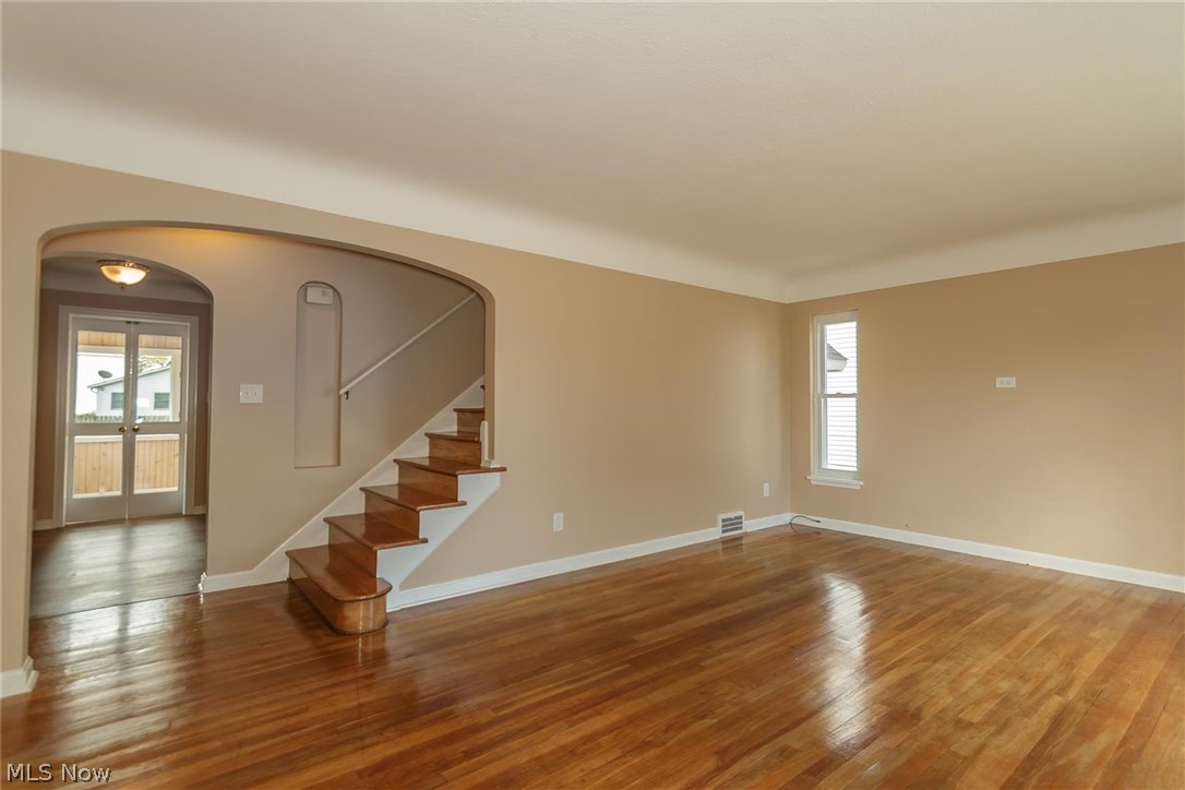 28408 Forest Road Willowick, OH 44095 - Photo 2 of 32