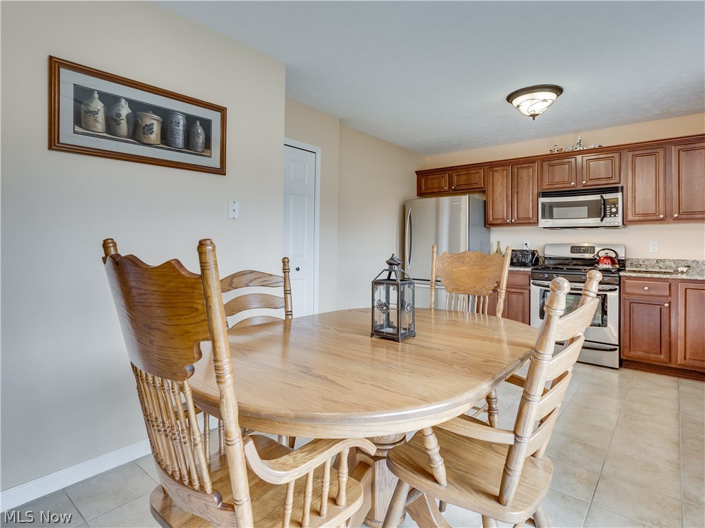 6866 Franke Road Middleburg Heights, OH 44130 - Photo 18 of 33