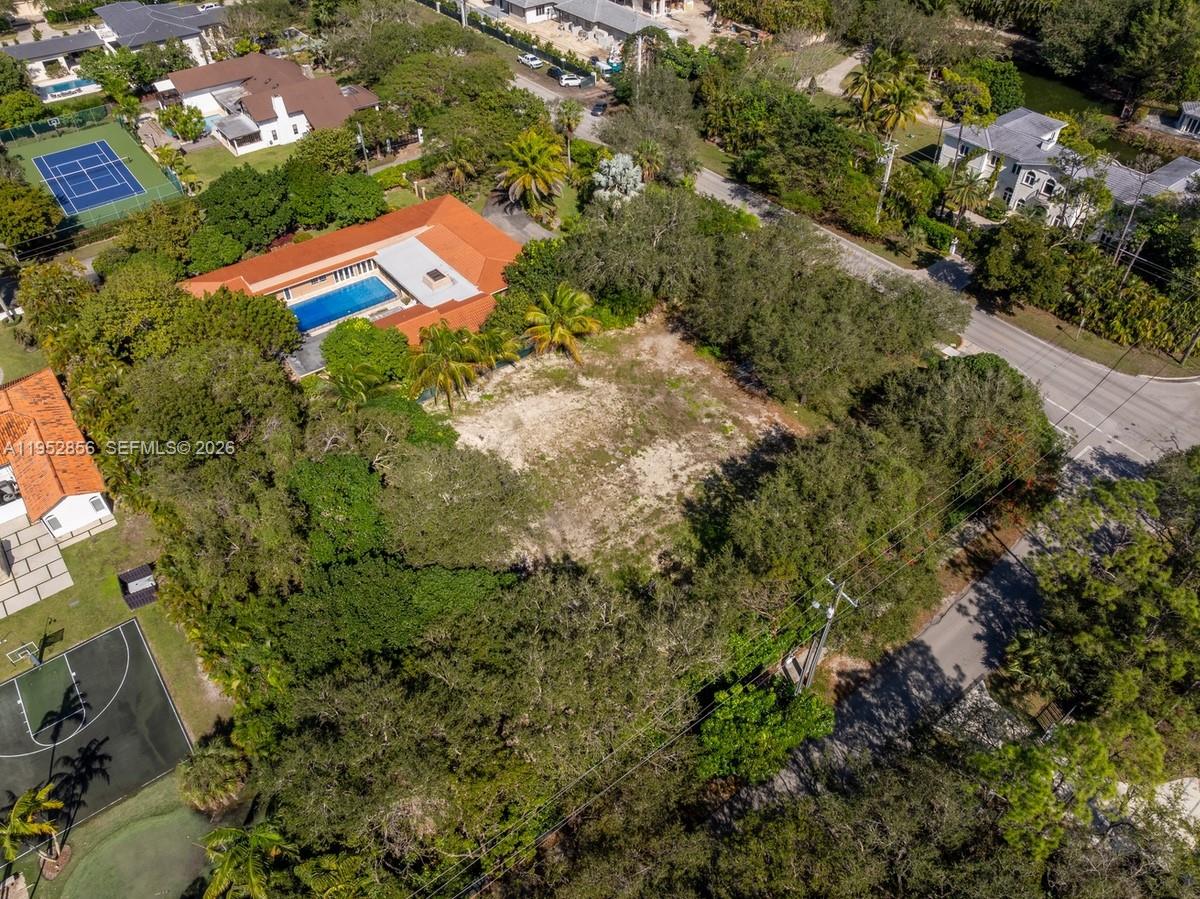 9790 Southwest 67th Avenue Pinecrest, FL 33156 - Photo 4 of 8