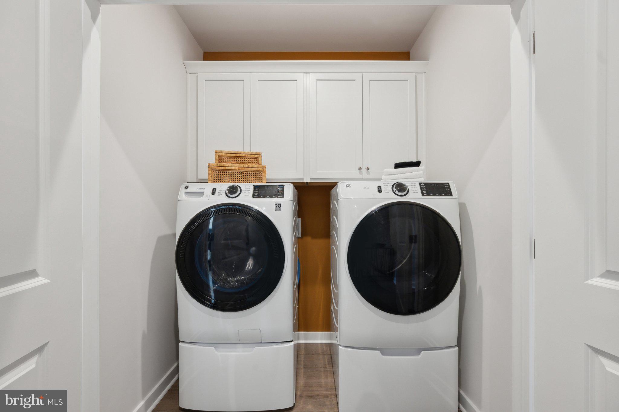 10939 Pinnacle Green Road Upper Marlboro, MD 20772 - Photo 31 of 43 a utility room with dryer and washer