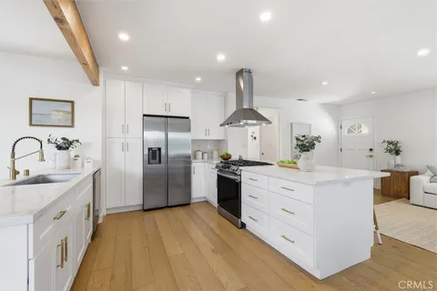 $1,649,000 | 2720 Spreckels Lane, Redondo Beach, CA 90278