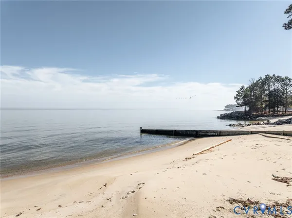 $549,950 | 258 Oyster Bay Road, Reedville, VA 22539