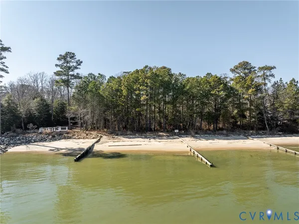 $549,950 | 258 Oyster Bay Road, Reedville, VA 22539