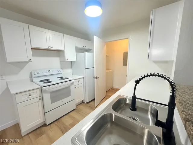 $1,050 | 221 Mission Newport Lane, Unit 101, Las Vegas, NV 89107