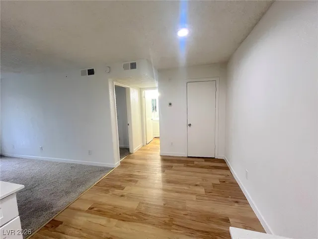 $1,050 | 221 Mission Newport Lane, Unit 101, Las Vegas, NV 89107