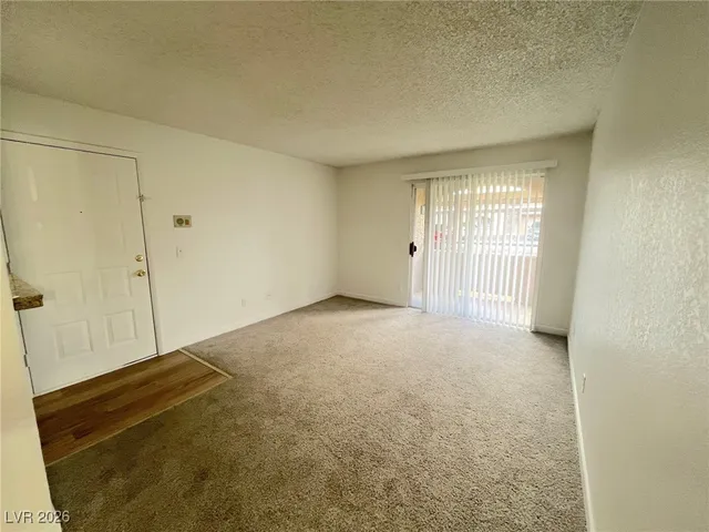 $1,050 | 221 Mission Newport Lane, Unit 101, Las Vegas, NV 89107