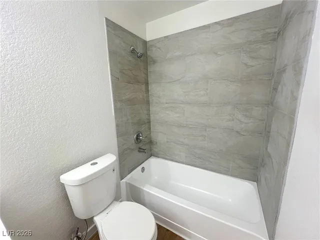 $1,050 | 221 Mission Newport Lane, Unit 101, Las Vegas, NV 89107