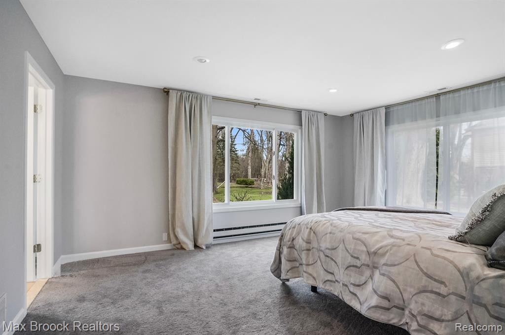 2905 West Hickory Grove Road Bloomfield Hills, MI 48302 - Photo 17 of 25